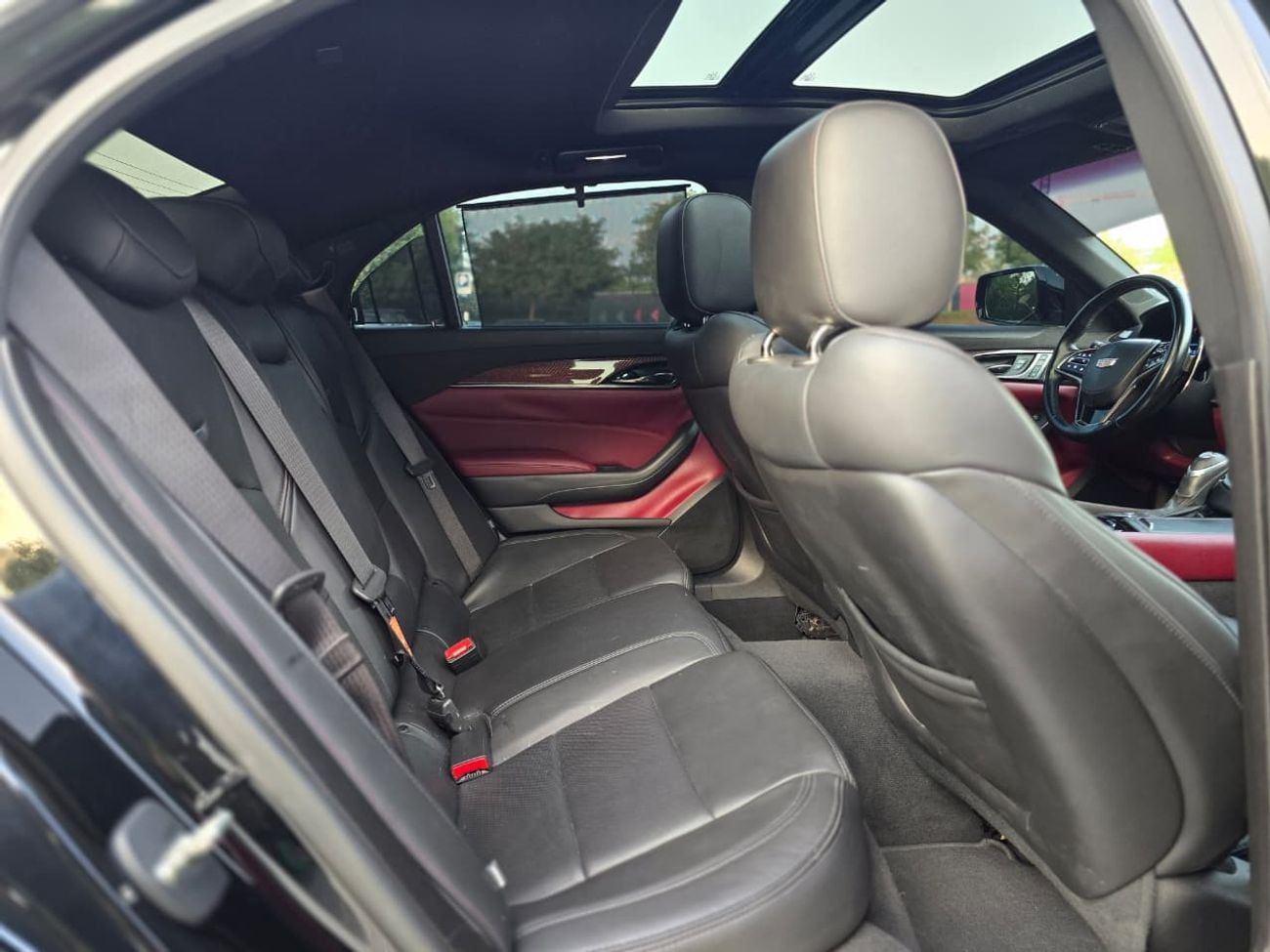 كاديلاك CTS PREMIUM LUXURY كاديلاك CT5 موديل 2019، مواصفات خليجية فاخرة // حالة ممتازة // مالك واحد