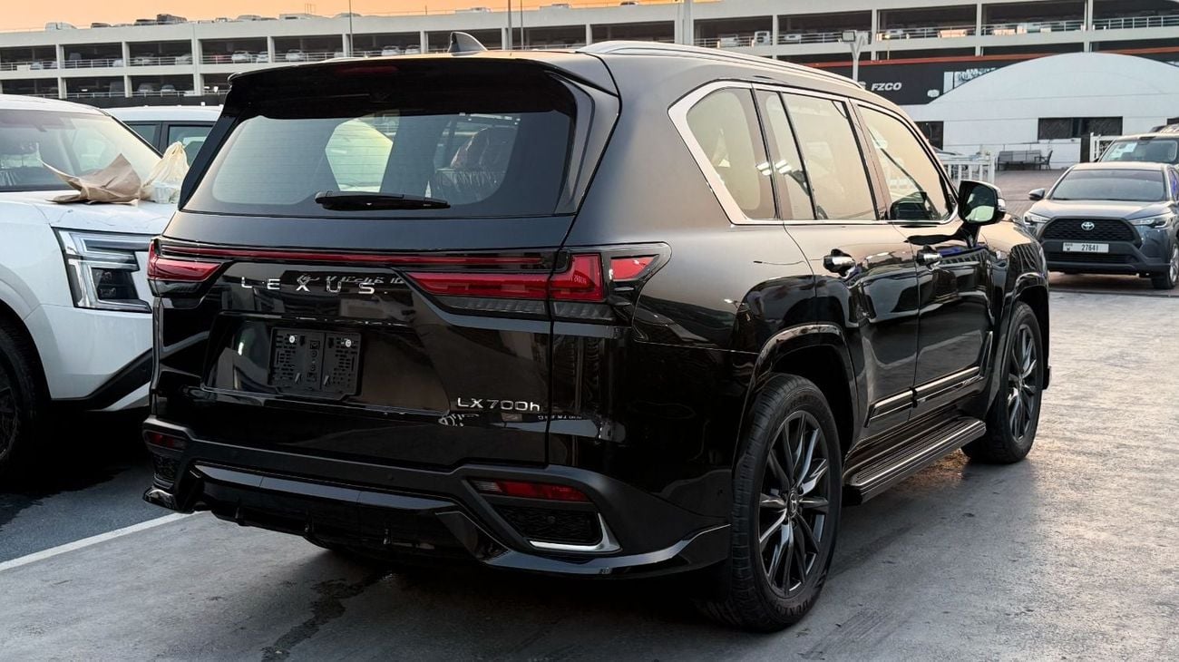 لكزس LX 700h F SPORT لكزس LX 700H F-Sport 2026 خليجية