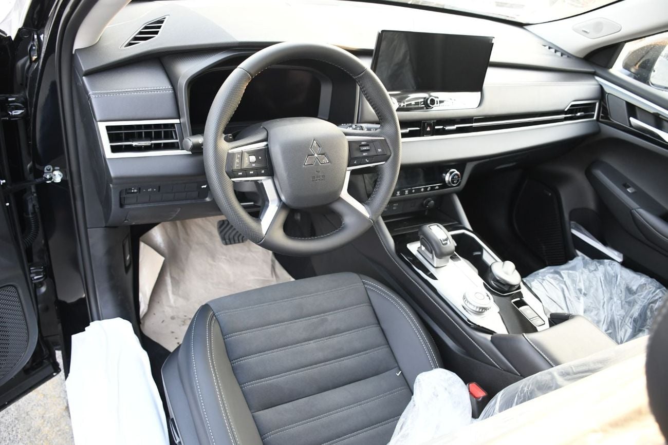 Mitsubishi Outlander HIGHLINE 2026 Mitsubishi Outlander 7P H-Line 2.5L Petrol 4WD With Radar