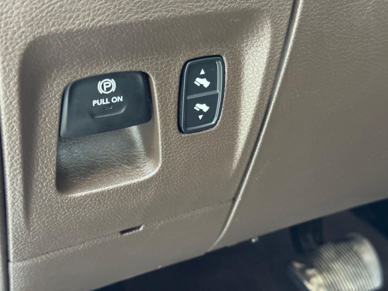 رام لارامي RAM 1500 SST / LARAMIE 4X4 / CHROME PACK / HURRICANE ENGINE / ZERO DOWN PAYMENT AVAILABL