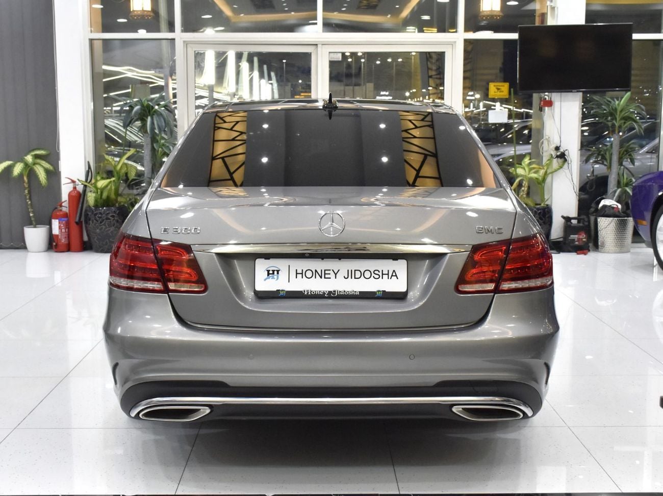 Mercedes Benz E300 AVANTGARDE SPORT EXCELLENT DEAL for our Mercedes Benz E300 ( 2015 Model ) in Grey Color GCC Specs