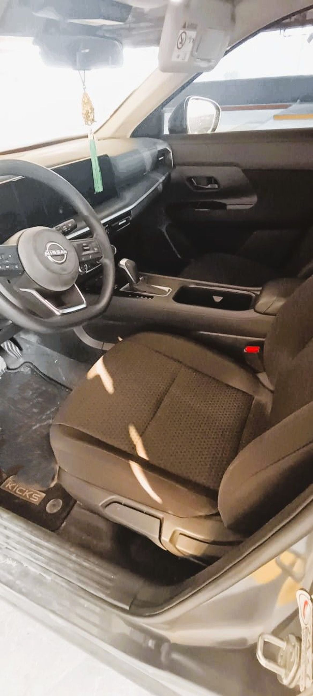Nissan Kicks S
