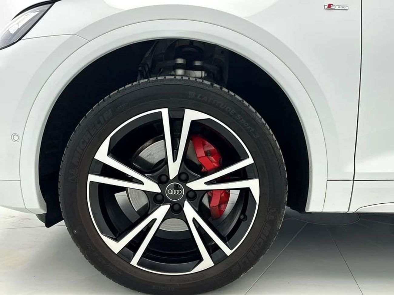 Audi Q5 40 TFSI S-LINE quattro 249hp (Ref# 70795)