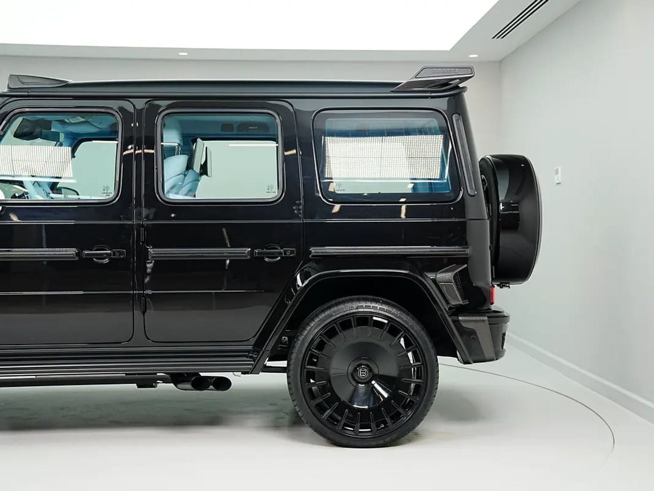 Mercedes Benz G63 AMG STANDARD WARRANTY | BABY BLUE LEATHER INTERIOR | FULL OPTION | CARBON PACKAGE