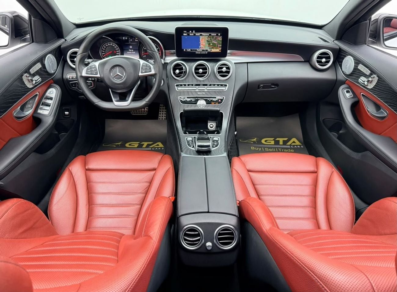 مرسيدس بنز سي 43 ايه ام جي STANDARD مرسيدس C43 AMG 4Matic موديل 2018، سجل صيانة كامل، كاملة المواصفات، بحالة ممتازة، خليجية