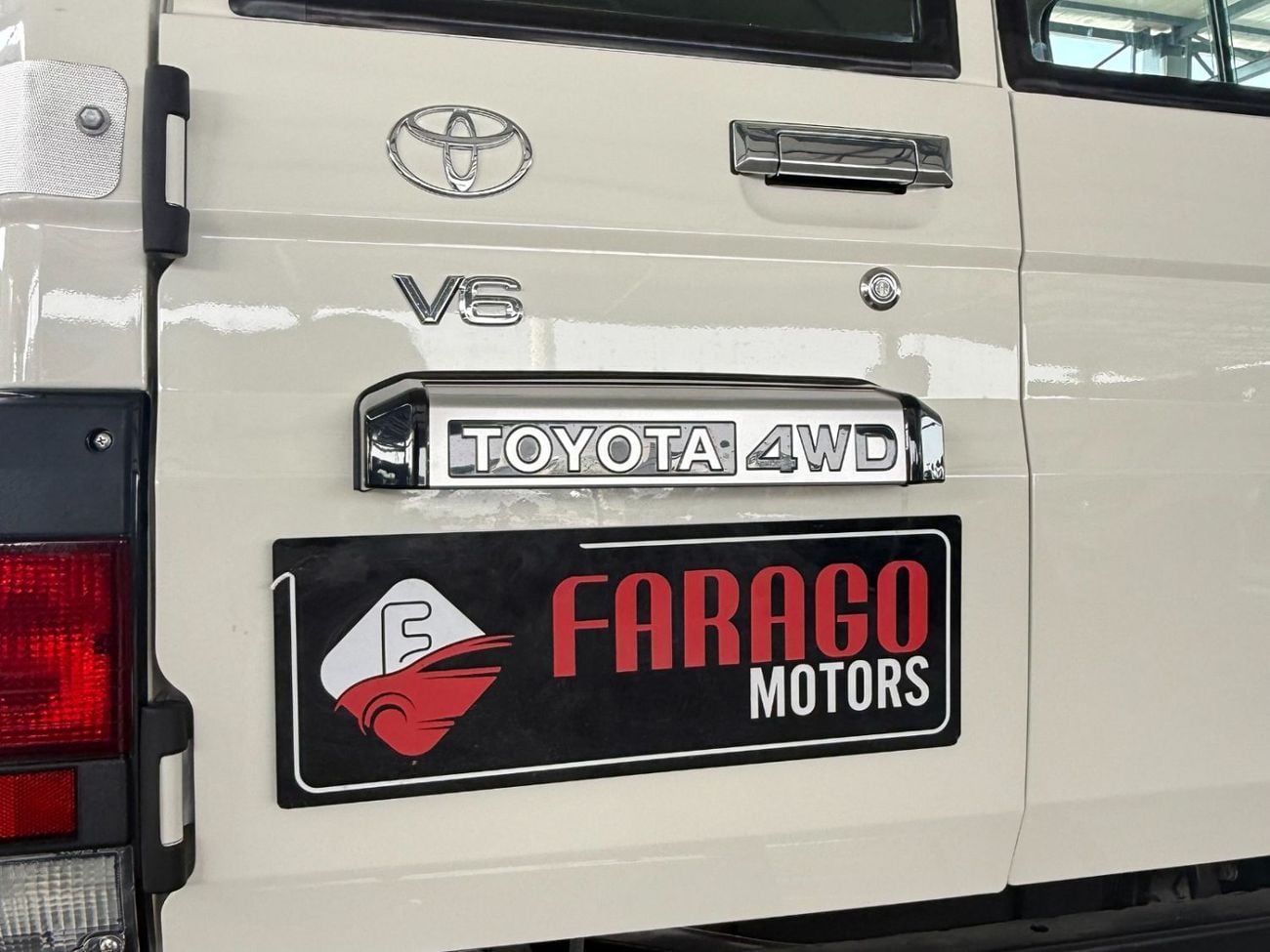 تويوتا لاند كروزر 70 LAND CRUISER GRJ 78 4.0 V6 AUTOMATIC 2026 TOYOTA LAND CRUISER GRJ 78 4.0 V6 AUTOMATIC **التصدير فقط خارج الخليج****EXPORT ONLY**