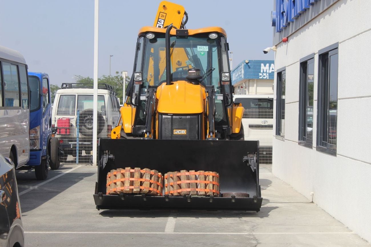JCB 3DX JCB 3DX PLUS , EXTENDED DIPPER , MULTIPURPOSE BUCKET , HAMMER LINE CONNECTION , A/C