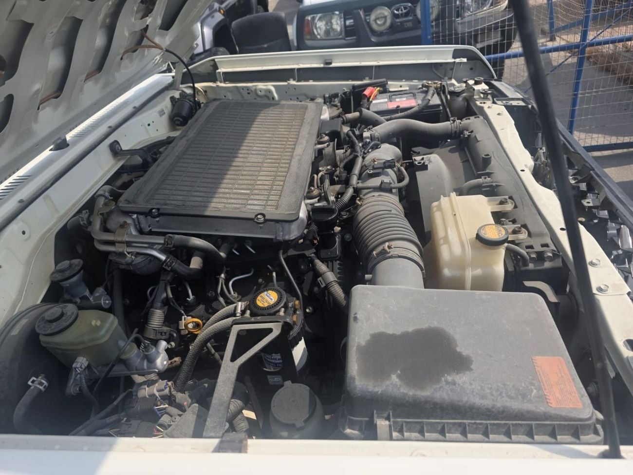 Toyota Land Cruiser Pick Up LX AC PWR OPT