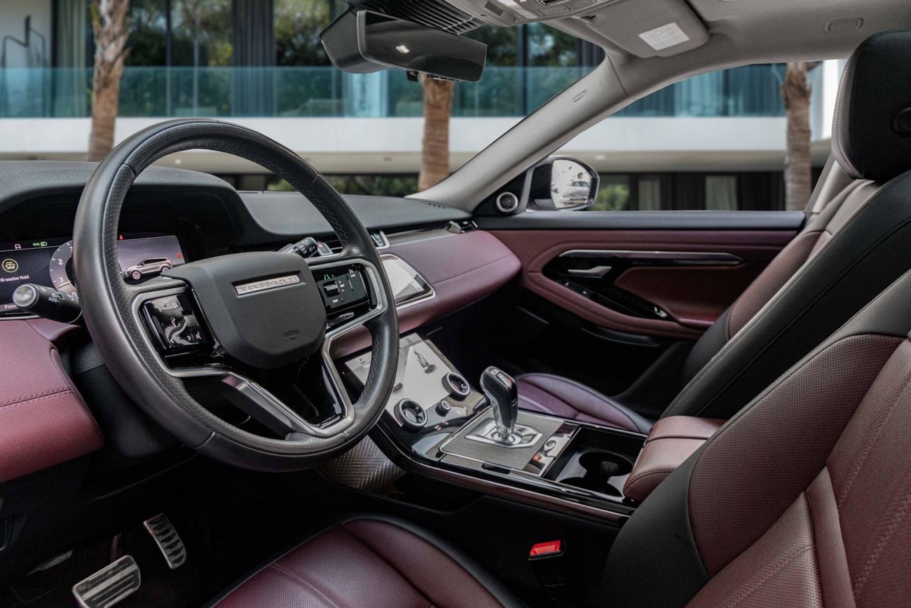 لاند روفر رانج روفر إيفوك R-Dynamic Range Rover Evoque P250 SE R Dynamic | 2,546 P.M | 0% Downpayment | UNDER WARRANTY