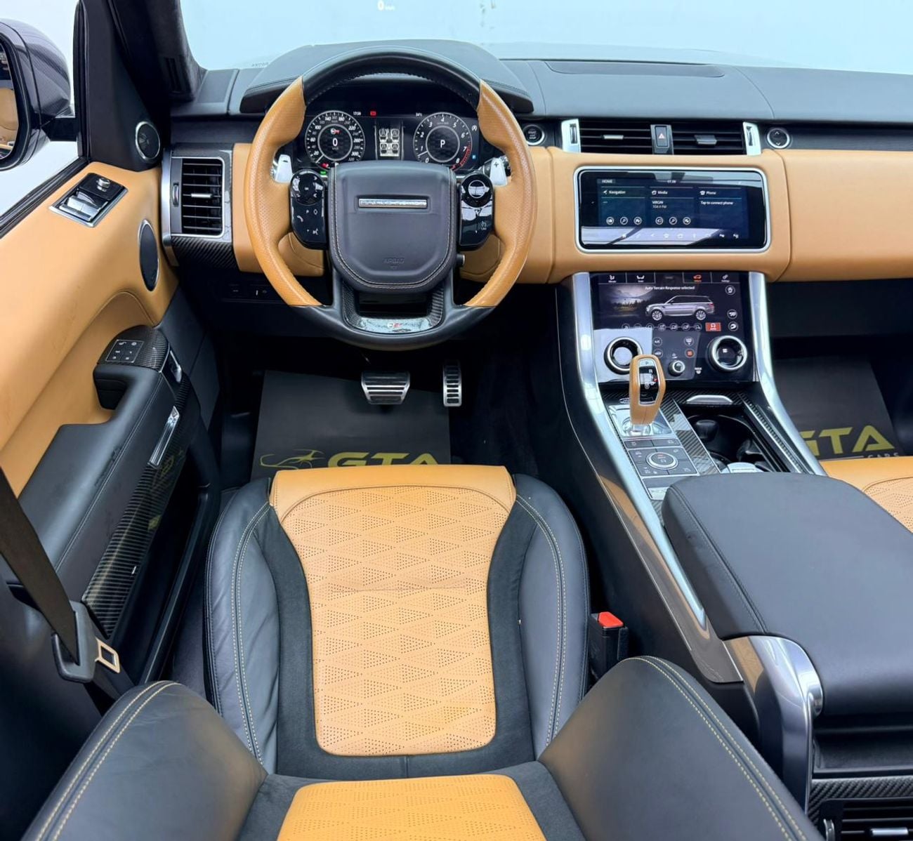 Land Rover Range Rover Sport SVR 2018 Range Rover Sport SVR, Land Rover Full Service History, GCC Specs