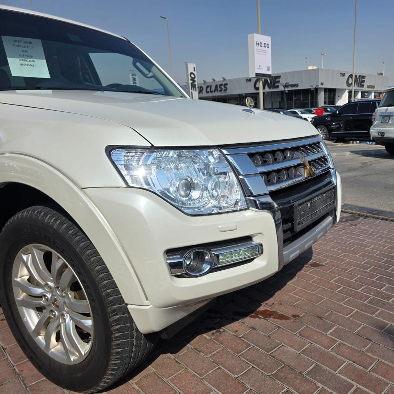 ميتسوبيشي باجيرو GLS H/L PLATINUM