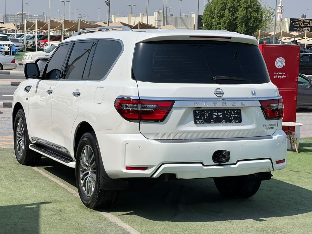 نيسان باترول LE بلاتينيوم سيتي محرك 5.6 لتر/V8