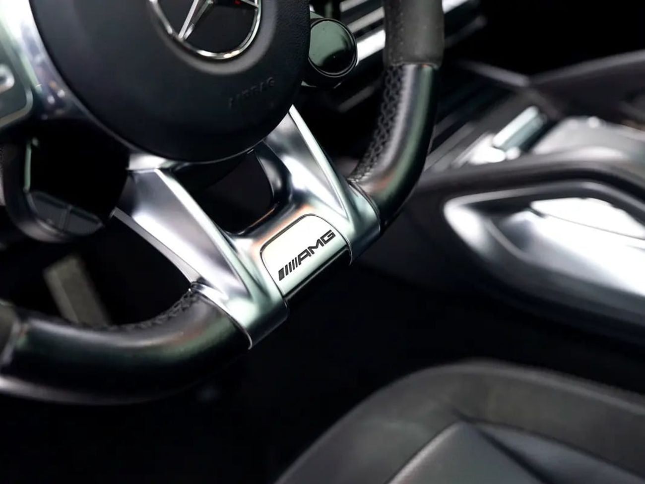 Mercedes Benz GLE53 AMG COUPE 4MATIC+ BLACK-ON-BLACK | AMG CARBON INTERIOR | JAPANESE SPECS
