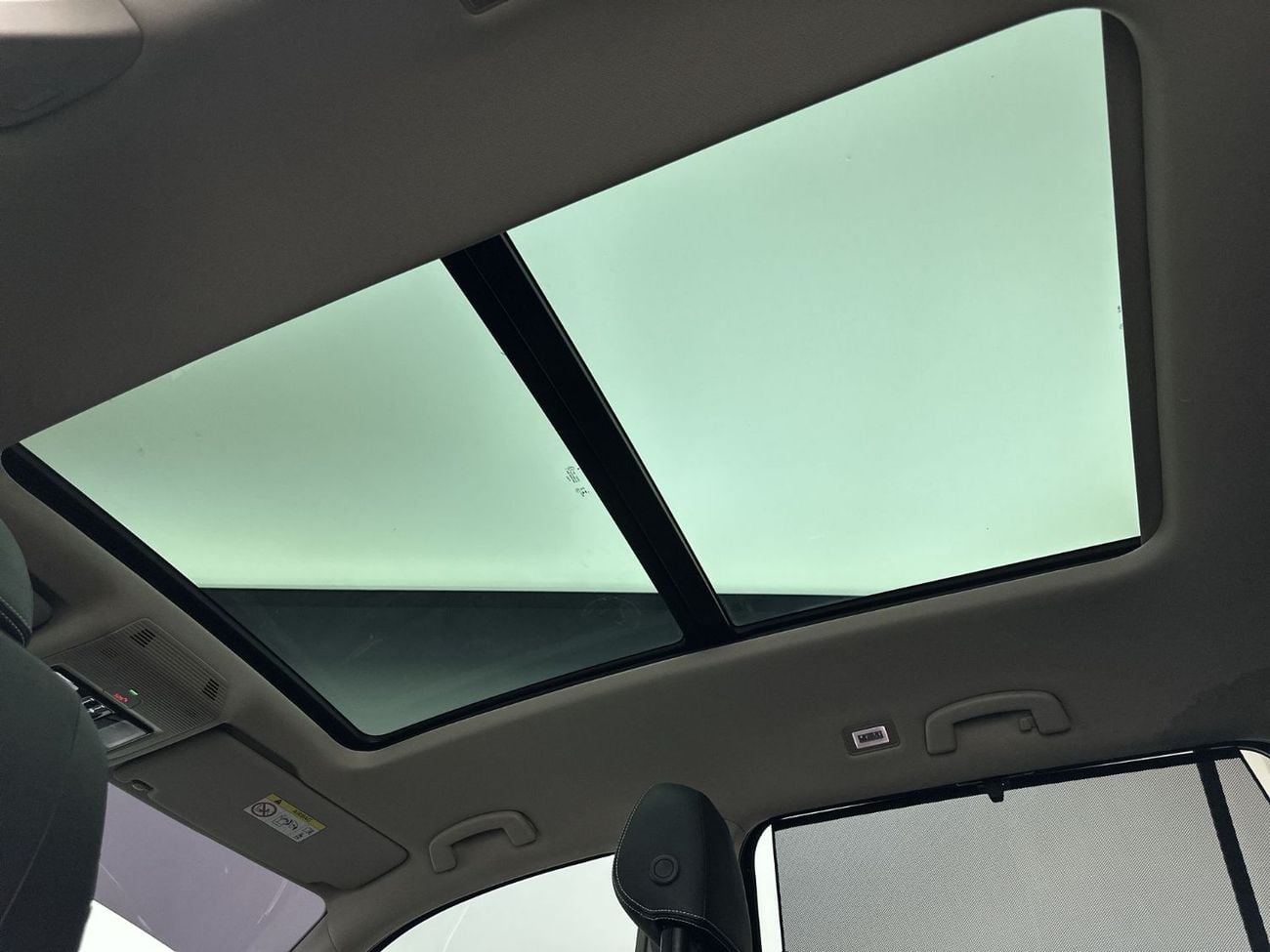فولكس واجن تيرامونت COMFORTLINE 2.0L Panoramic Sunroof | 12" Infotainment | Digital Cockpit Pro | Keyless