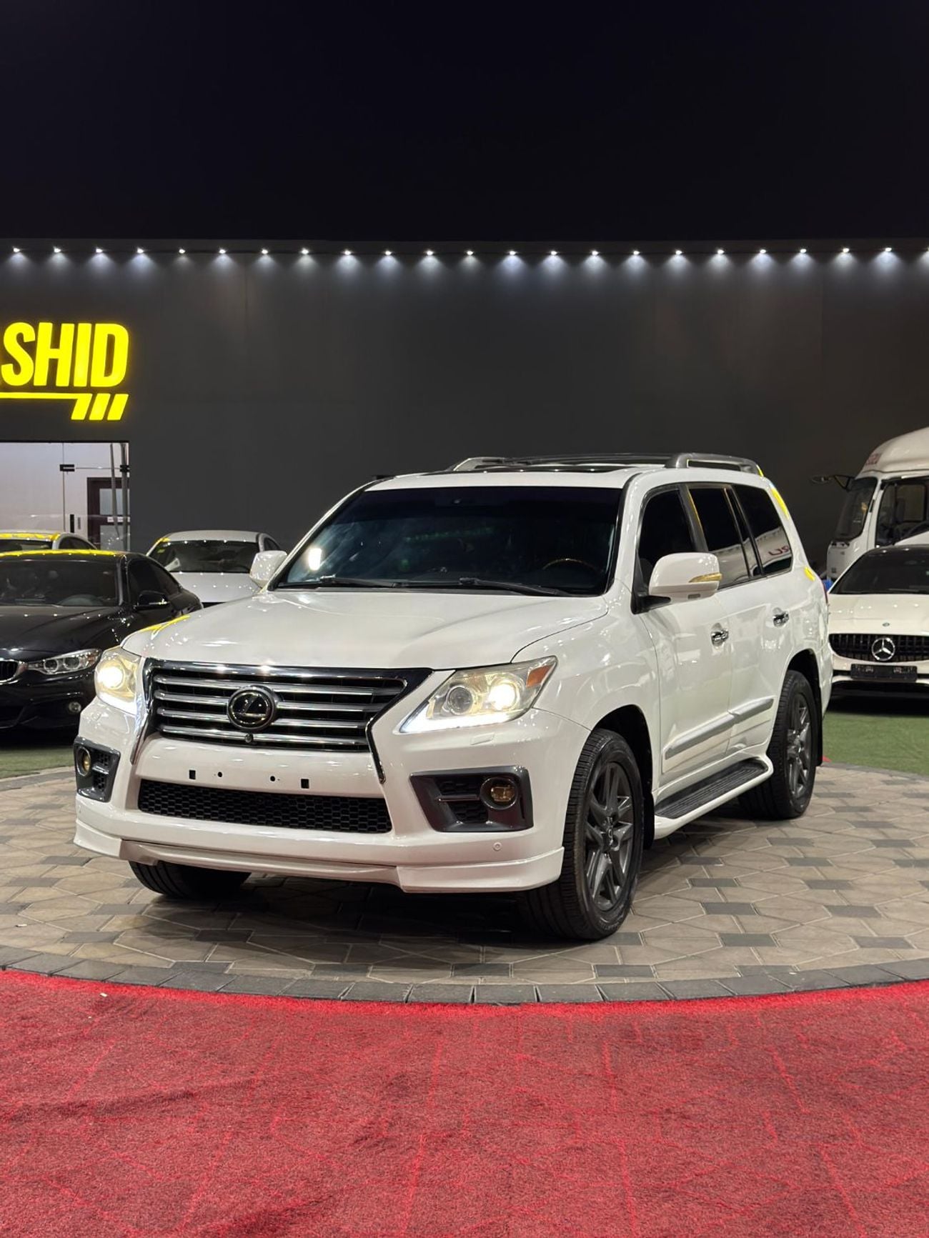 لكزس LX 570 NAVIGATION SPORT