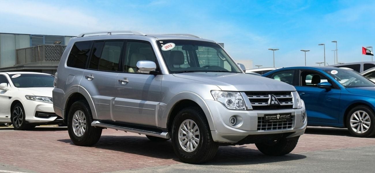 ميتسوبيشي باجيرو GLS MIDDLINE 5 -DOOR -3.5 - نظام الدفع الرباعى - SUV بترول - أوتوماتك - 3.5-6 V