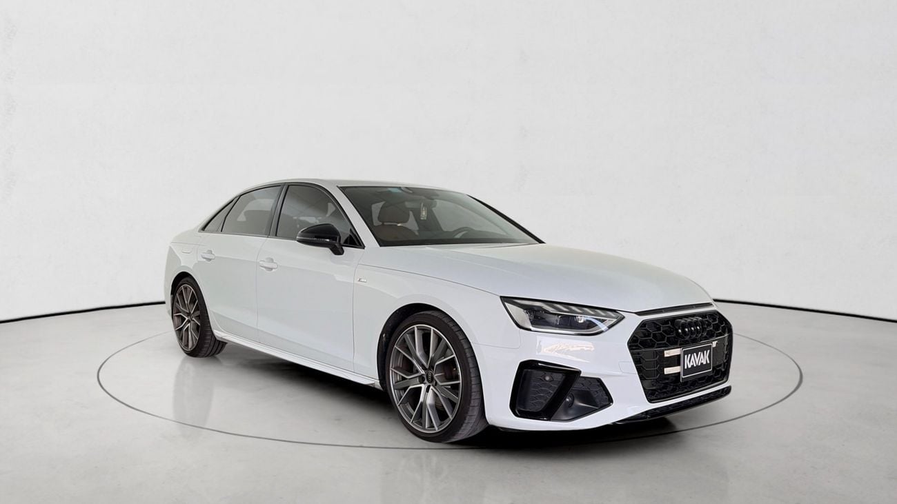أودي A4 35 TFSI S-LINE | شامل الضمان | 0 دفعة أولى