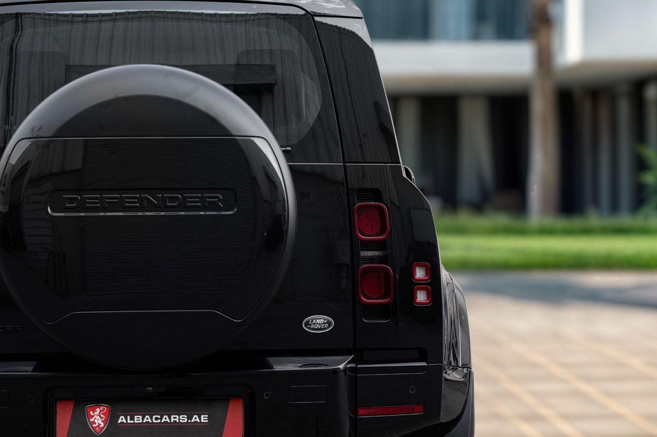 Land Rover Defender 90 SE P300 Defender SE P300 | 4,505 P.M | 0% Downpayment | Agency Warranty!