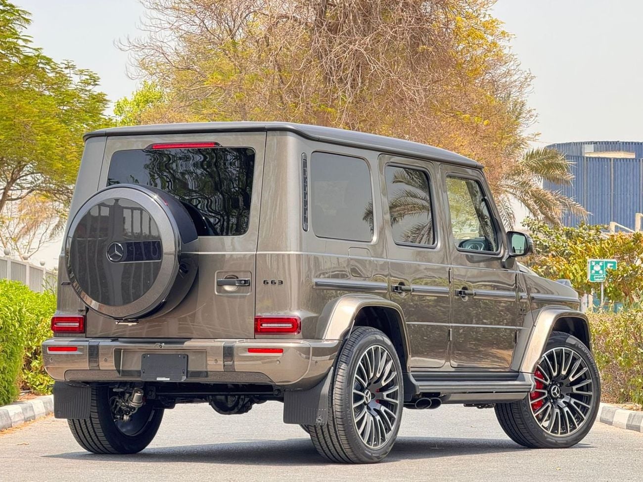 مرسيدس بنز G 63 AMG STANDARD DOUBLE NIGHT PACKAGE 2026