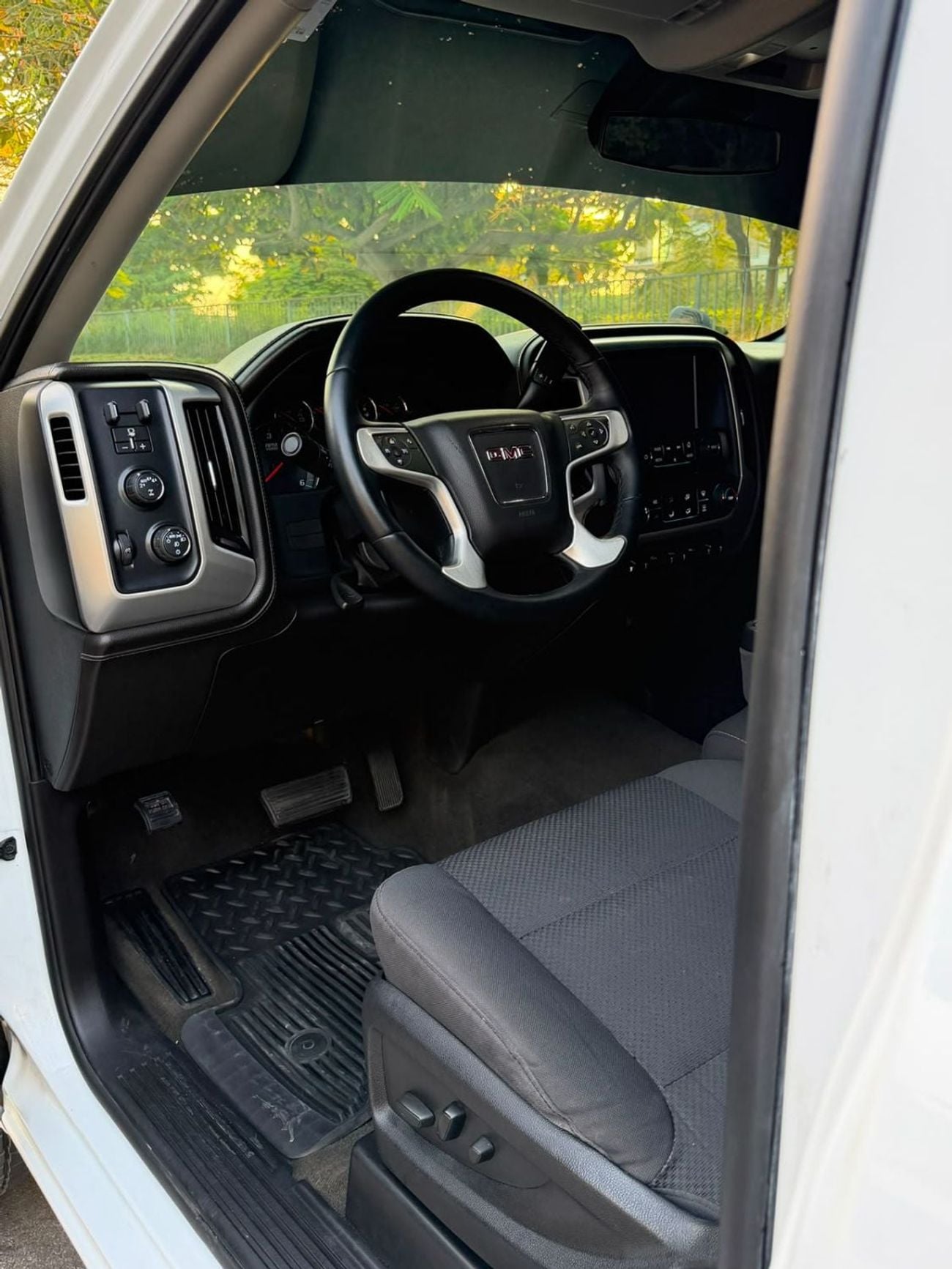 GMC Sierra 1500 REG/CAB SLE Z71