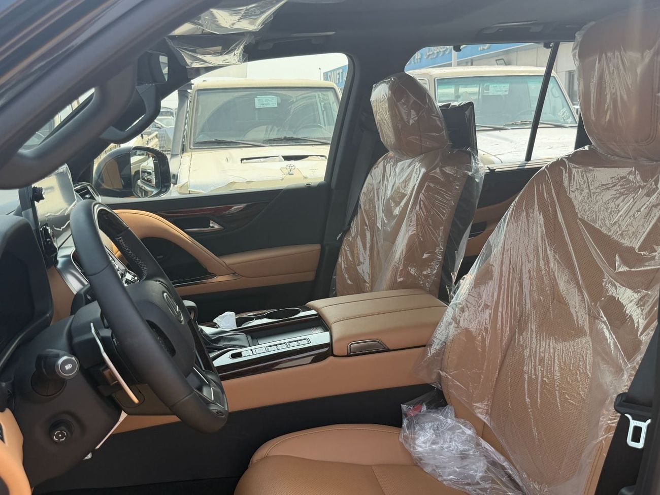 لكزس LX 600 SIGNATURE