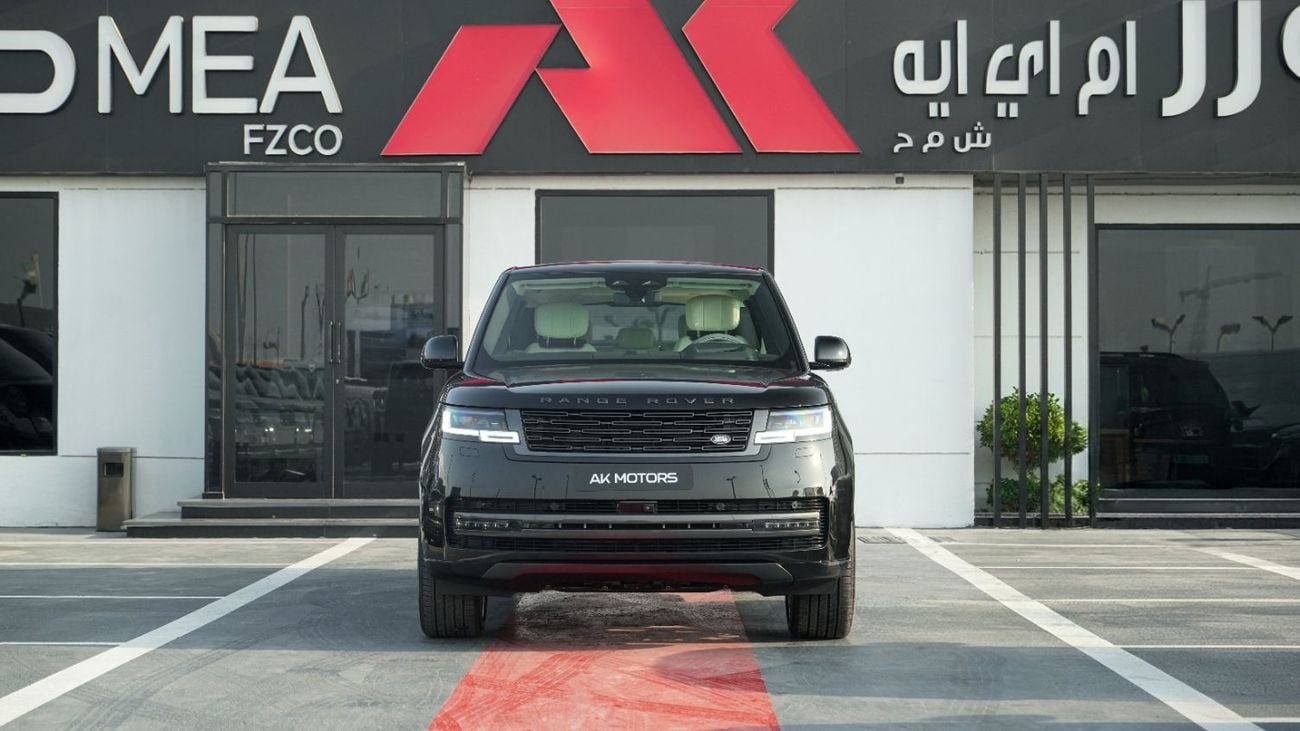 Land Rover Range Rover Santorini Black- white 2027MY Export Only