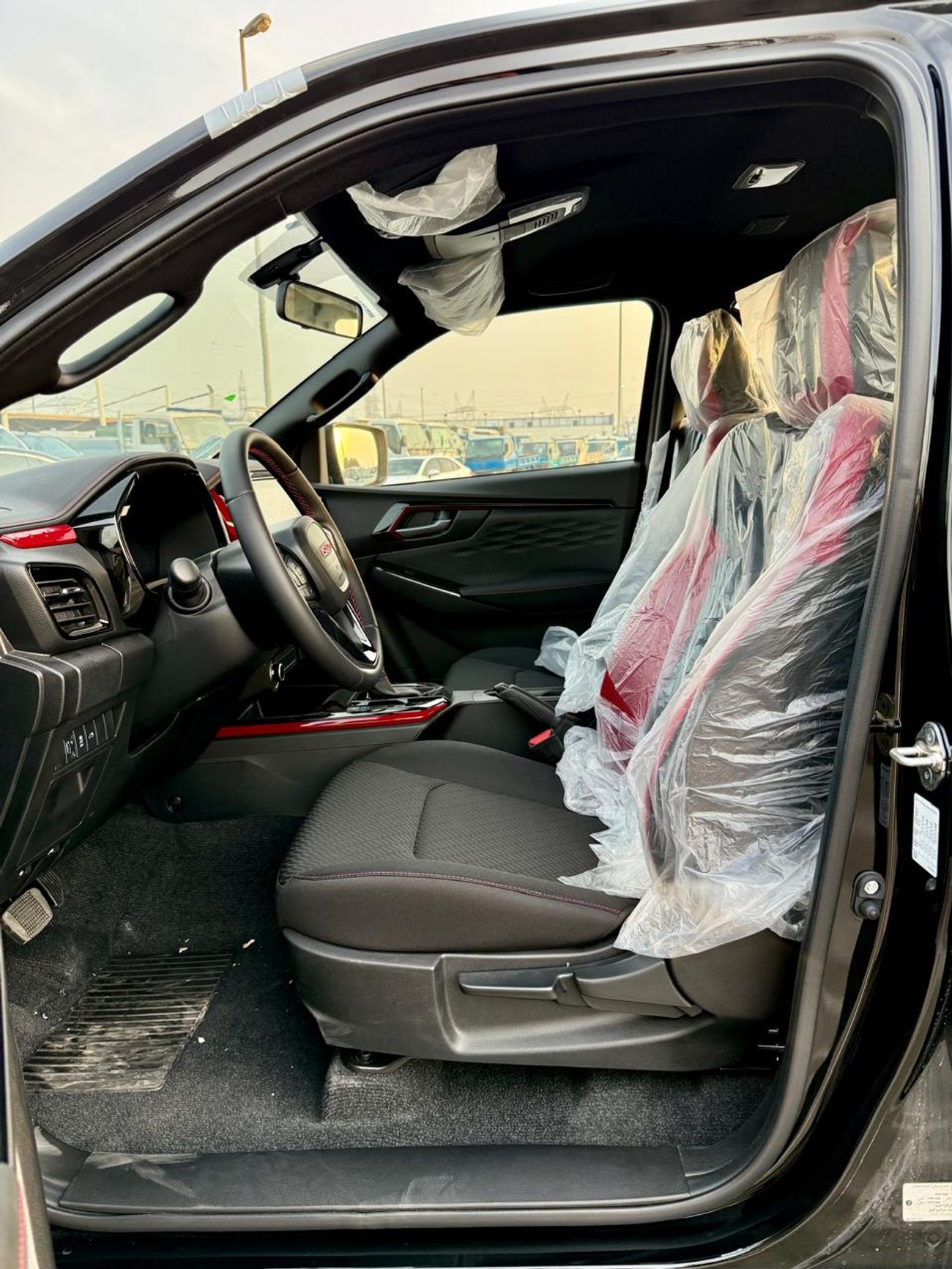 إيسوزو D ماكس ISUZU DMaX - 3.0L - CREW CaB - 4WD - GT - 2027 - BLACK ISUZU DMaX - 3.0L - CREW CaB - 4WD - 2027 - BLACK