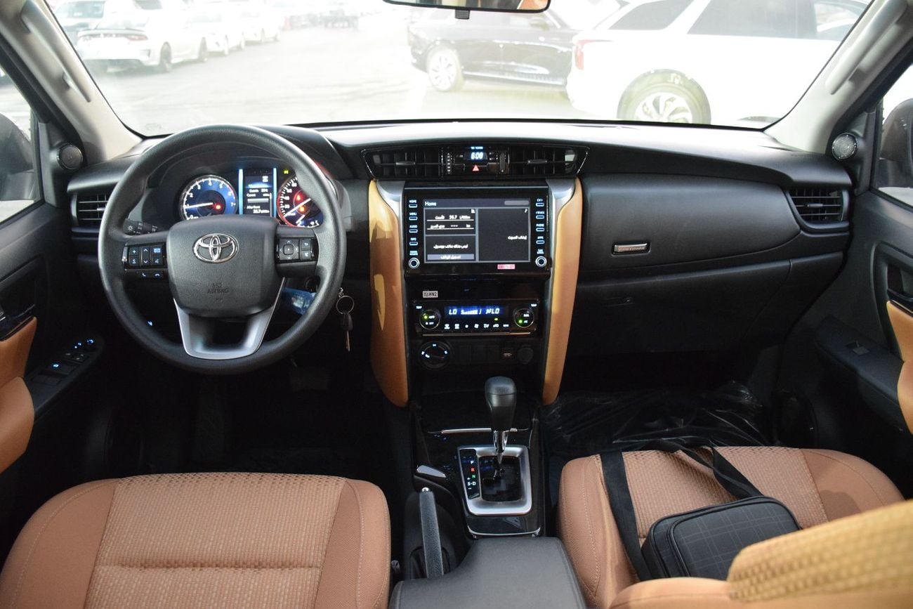 Toyota Fortuner SR5