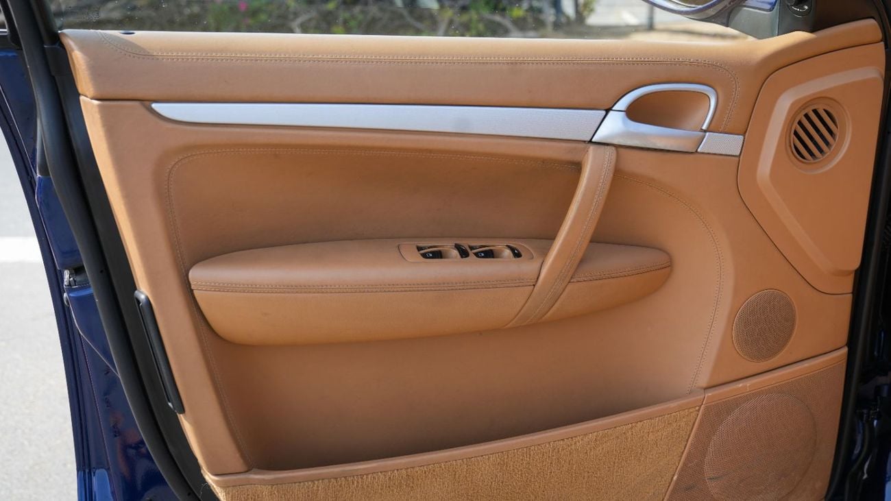 Porsche Cayenne STANDARD