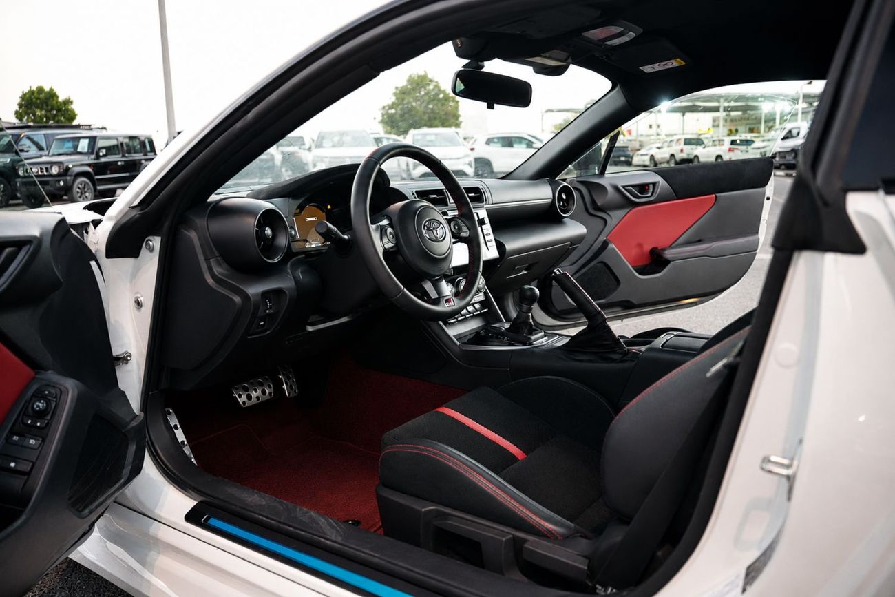 Toyota GR GT