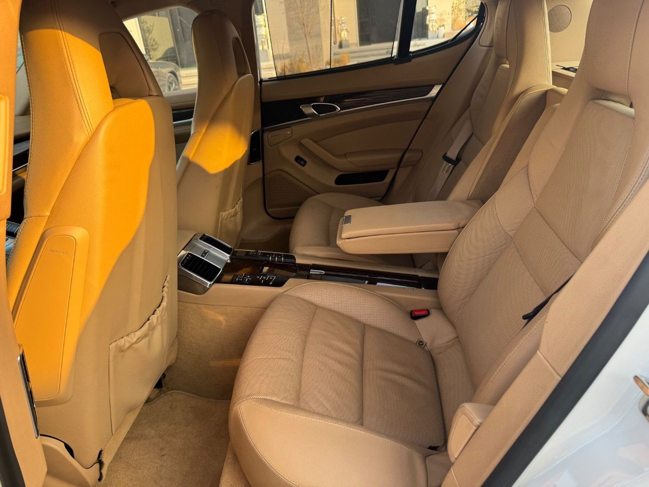 Porsche Panamera 4S