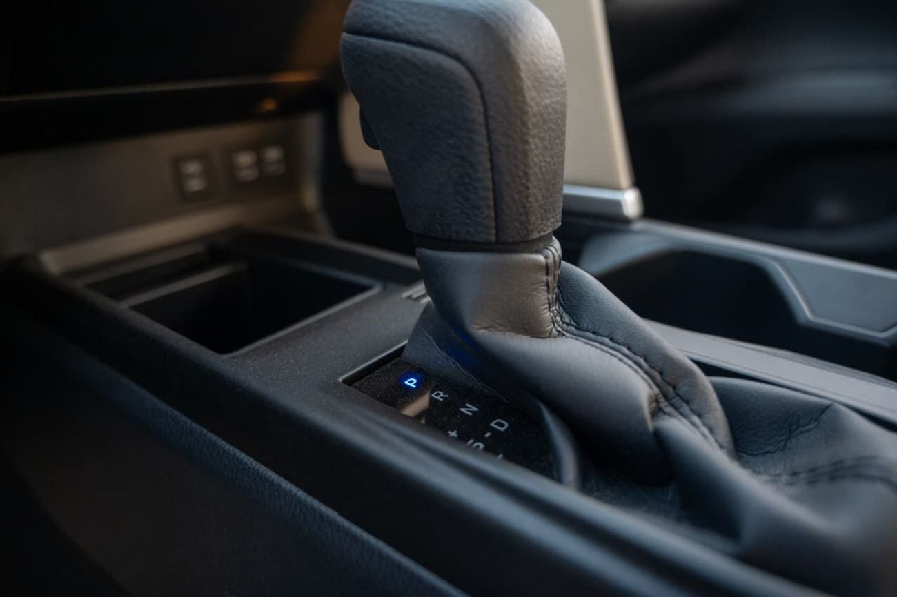 Toyota Camry LE 2.5L E 2026 MODEL GCC SPECS
