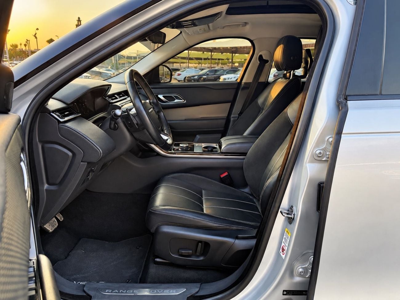 لاند روفر رينج روفر فيلار S 2019 Range Rover Velar P380 S Black Edition