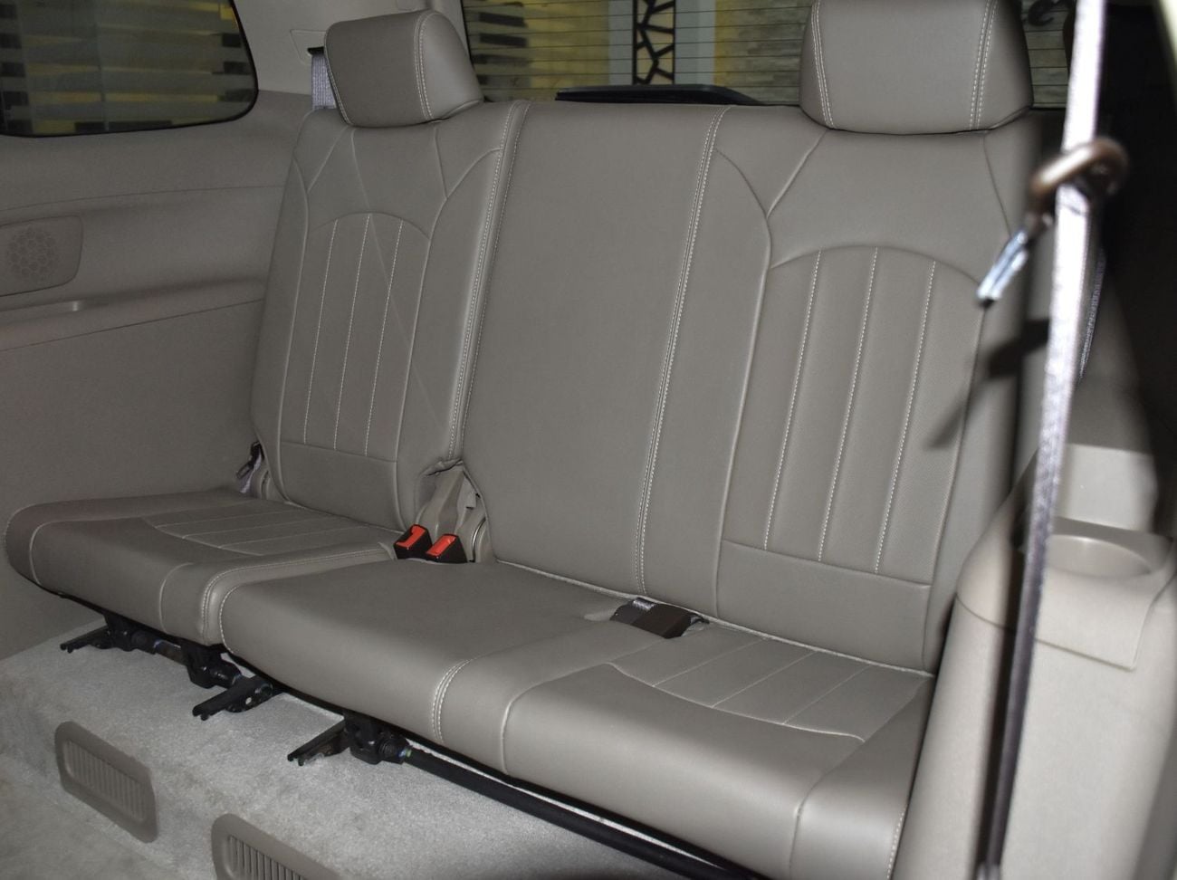 GMC Acadia DENALI EXCELLENT DEAL for our GMC Acadia Denali AWD ( 2014 Model ) in Silver Color GCC Specs