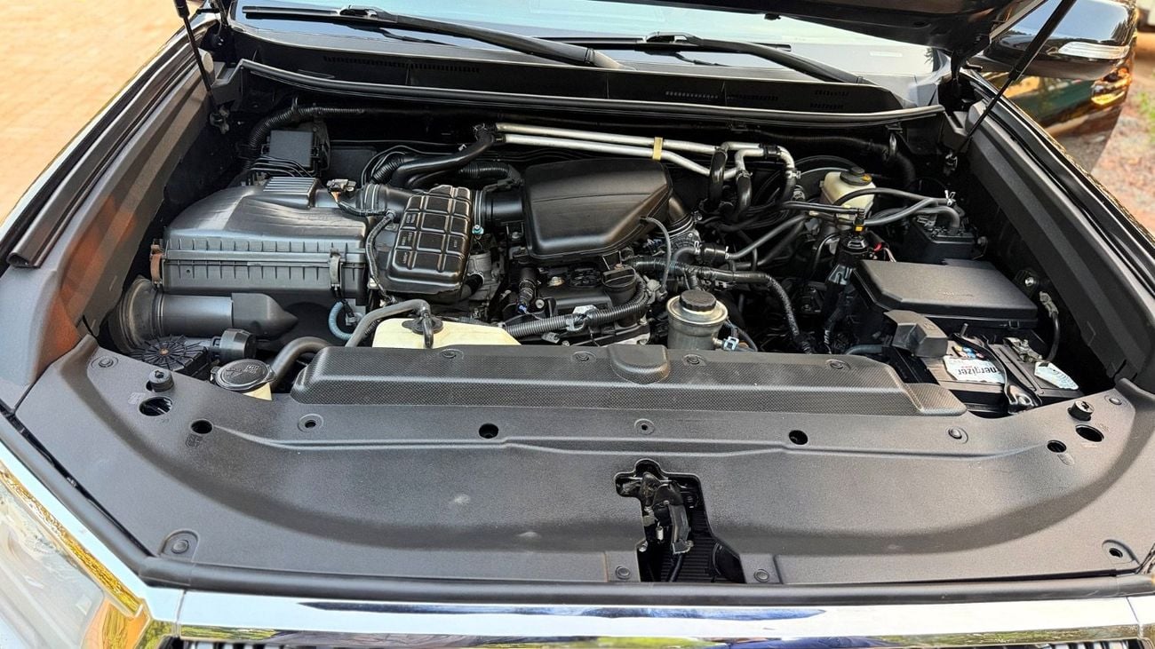 Toyota Prado VXR Toyota Prado 2016 Model Facelift to 2023 Model V4 2.7L Engine Full Option