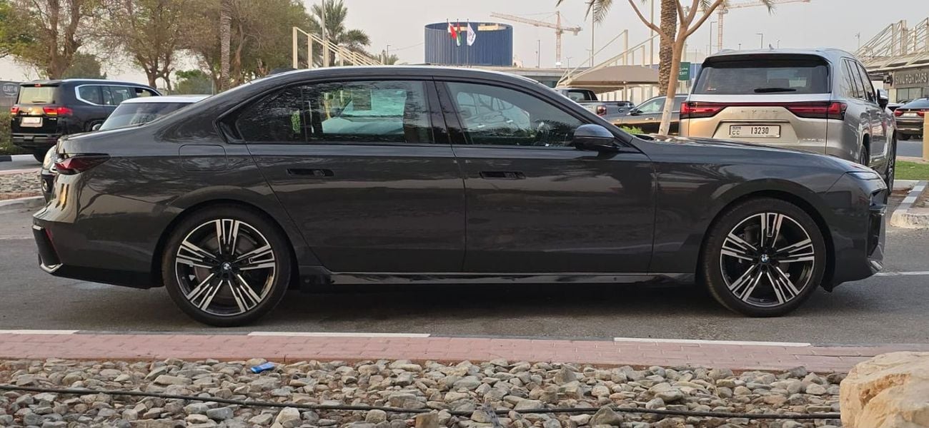 BMW 735i