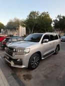 Toyota Land Cruiser VXR 5.7 V8 Grand Touring Edition