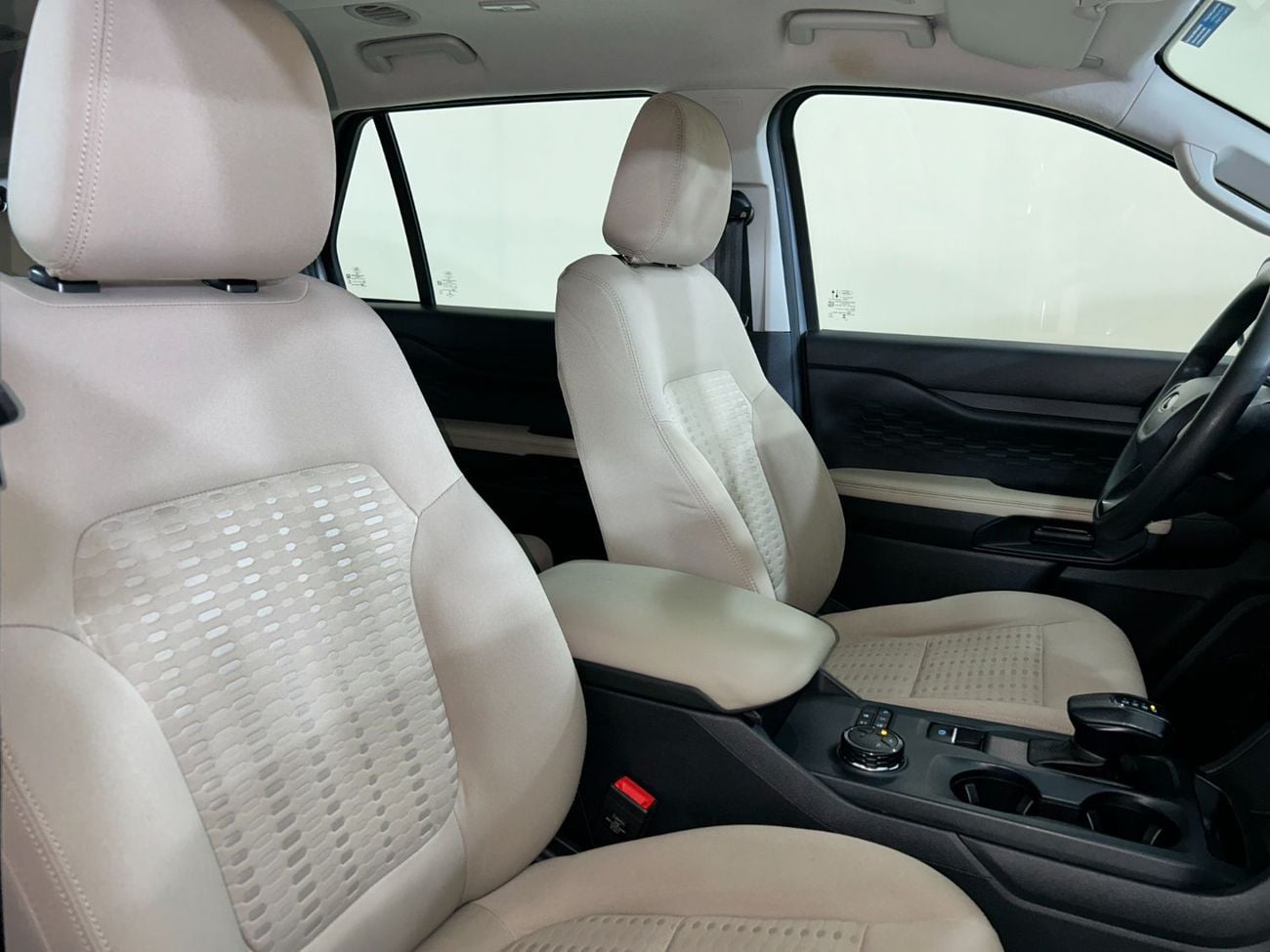 Ford Everest XLS EVR225 /AL TAYER MOTORS / AL QOUZ SHOWROOM