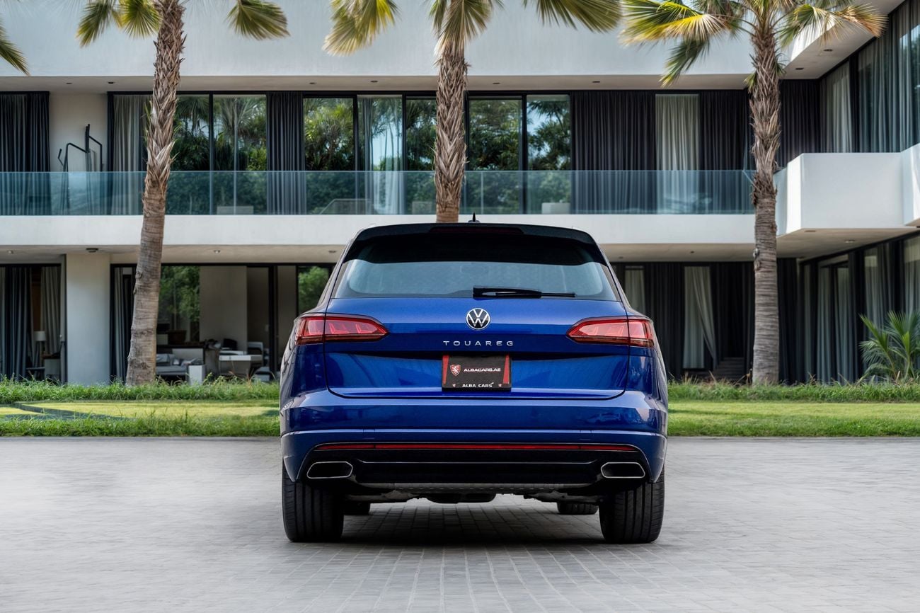 Volkswagen Touareg R-LINE | 2,644 P.M | 0% Downpayment | WARRANTY | LOW KM!
