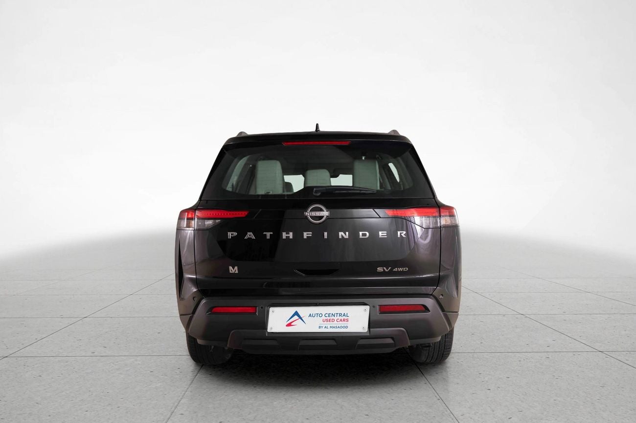 Nissan Pathfinder SV 3.5