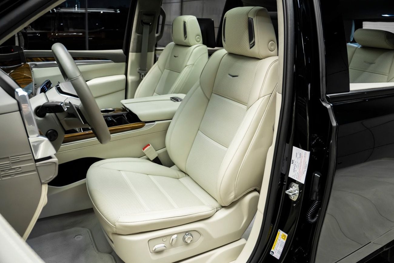 Cadillac Escalade SPORT PLATINUM 6.2L 4WD