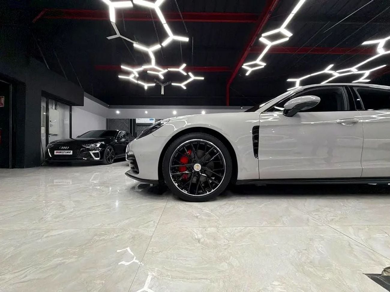 Porsche Panamera 4S
