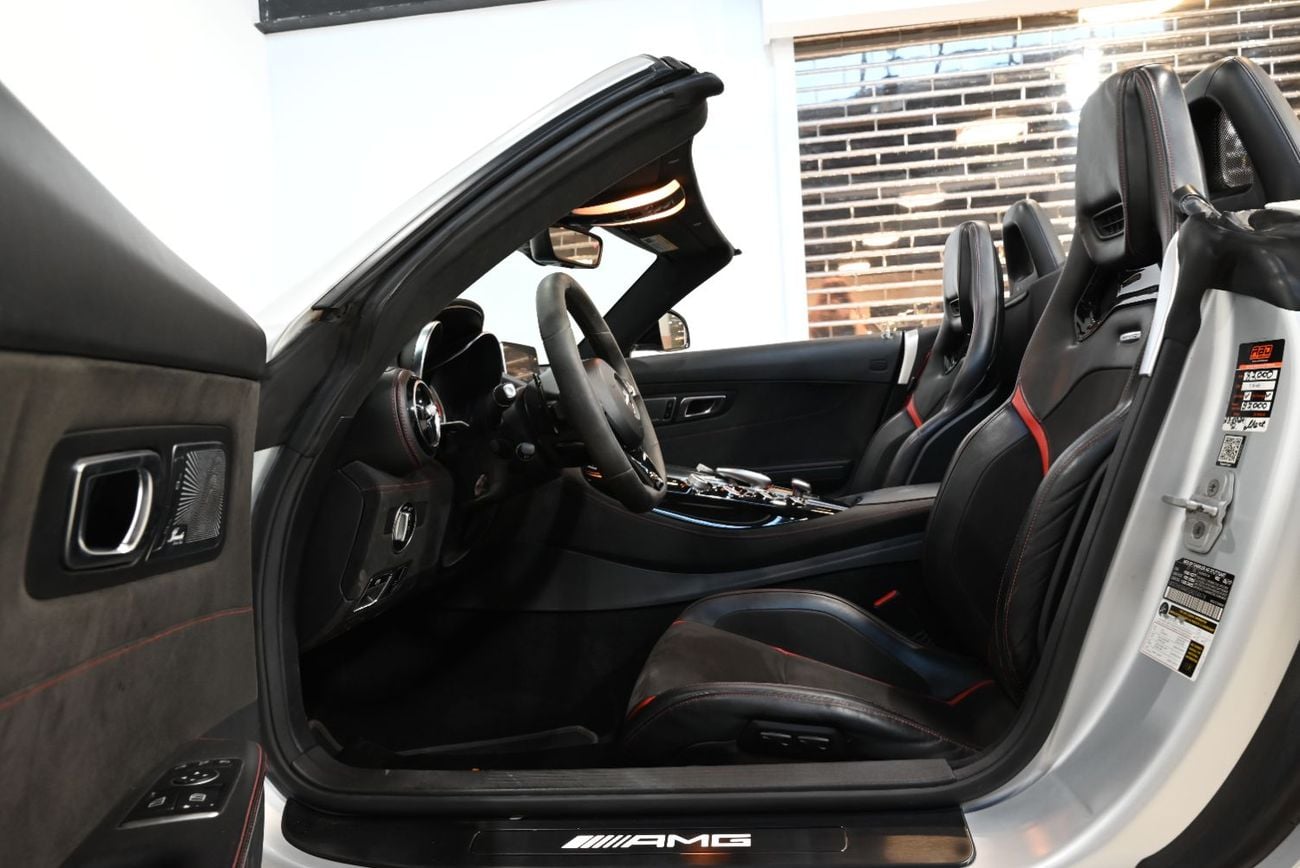 Mercedes Benz AMG GT C 2018 Mercedes-AMG GT C Roadster, Full Service History, Excellent Condition, GCC