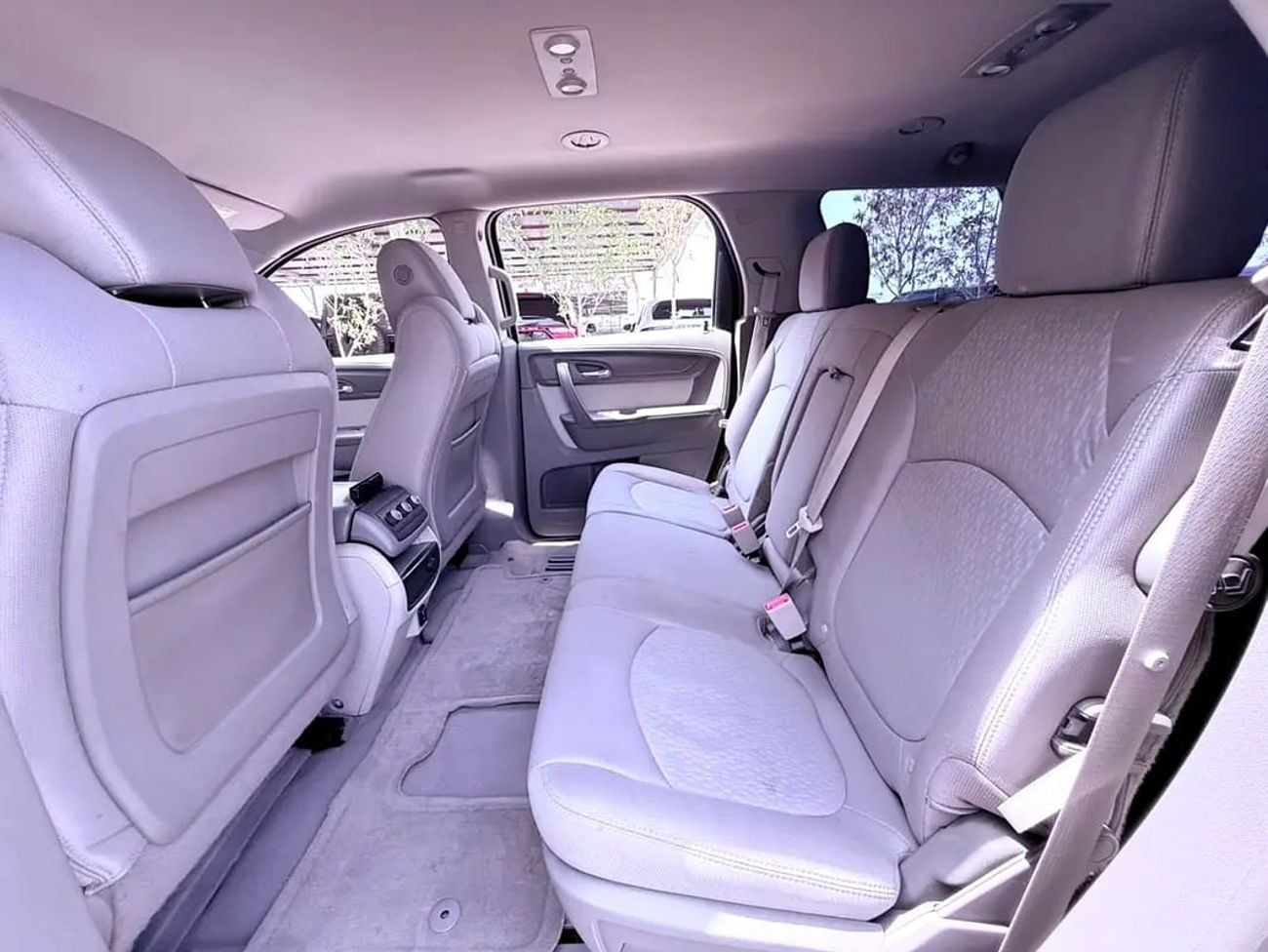 GMC Acadia GCC Specs - Reliable & Spacious Family SUV
