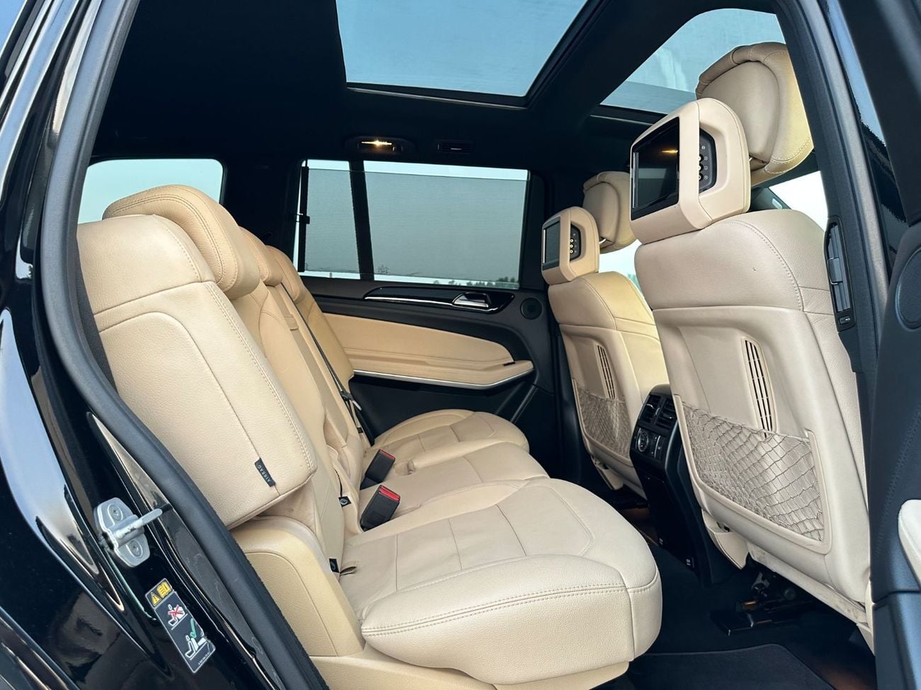 مرسيدس بنز GLS 500 ستاندارد