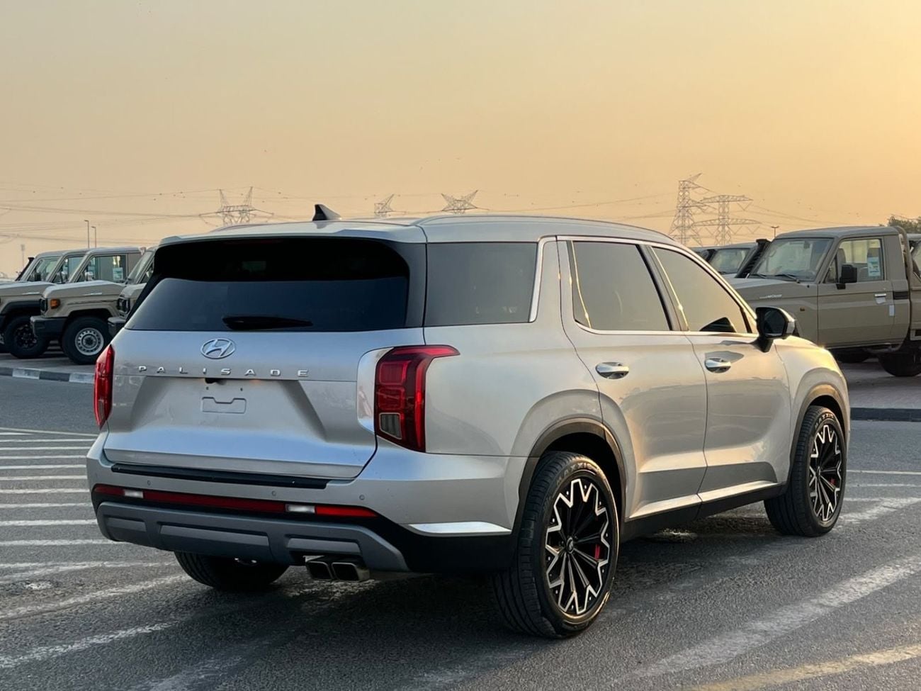 Hyundai Palisade 2023 Hyundai Palisade Limited Edition 3.8L V6 - Full Option Panoramic View - 360* 5 CAM HUD & Sens