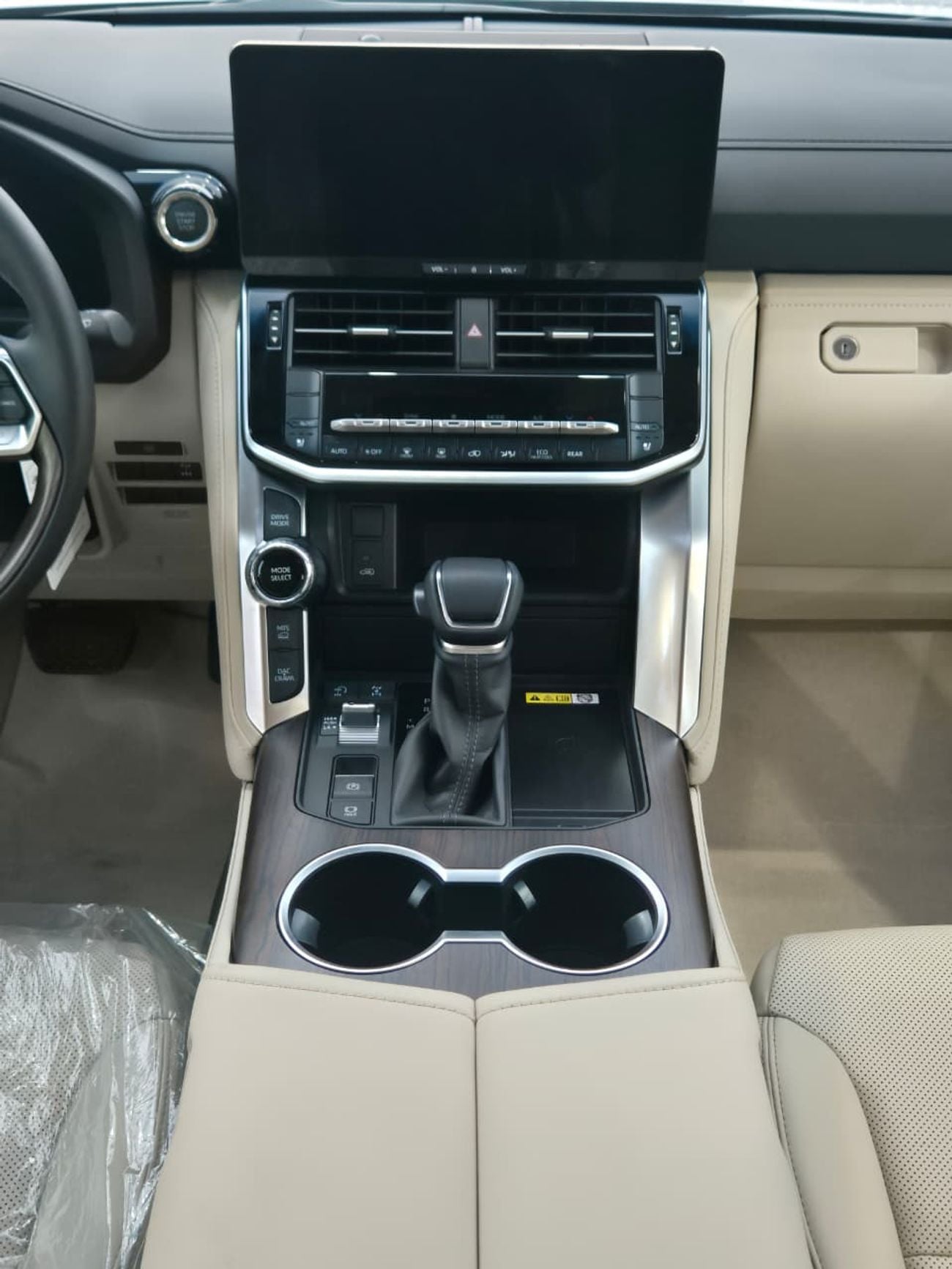 Toyota Land Cruiser GXR 2026.ENGINE 3.5L/V6.
