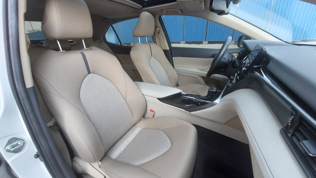 Toyota Camry SE