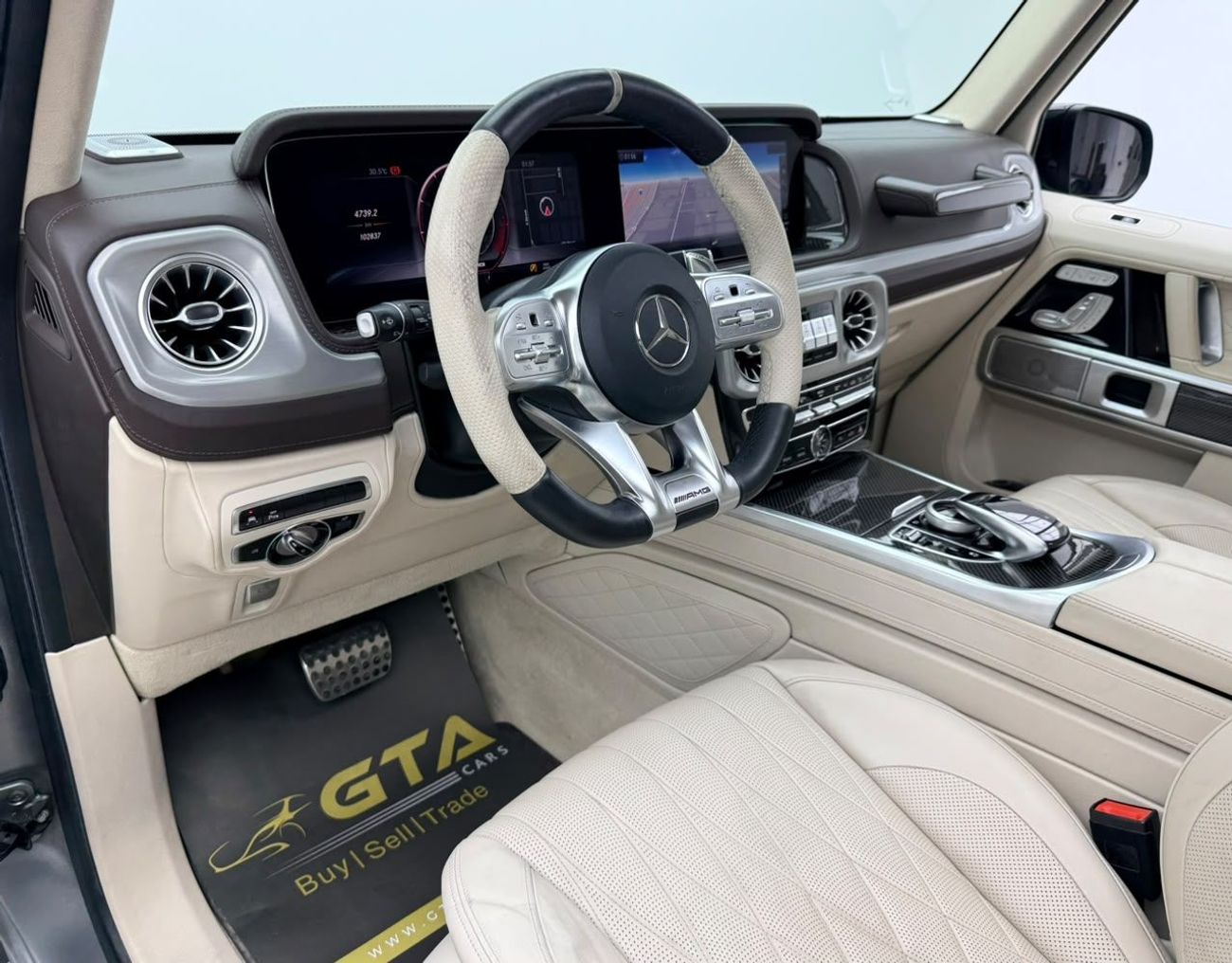 Mercedes Benz G63 AMG STANDARD 2019 Mercedes Benz G63 AMG, Warranty, Carbon Fiber Interior, Fully Loaded, Excellent Condition, GCC