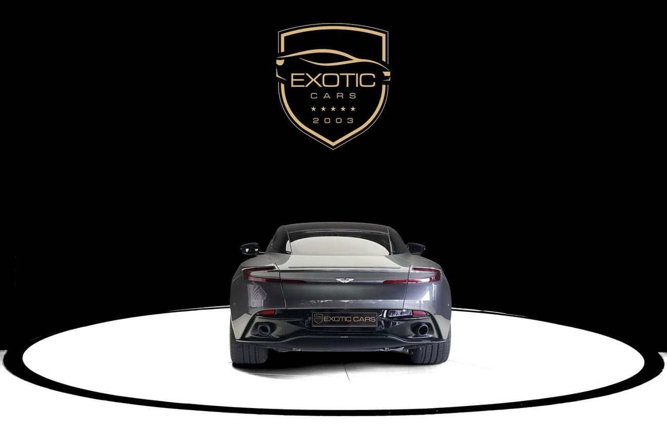 أستون مارتن DB11 ستاندارد STD